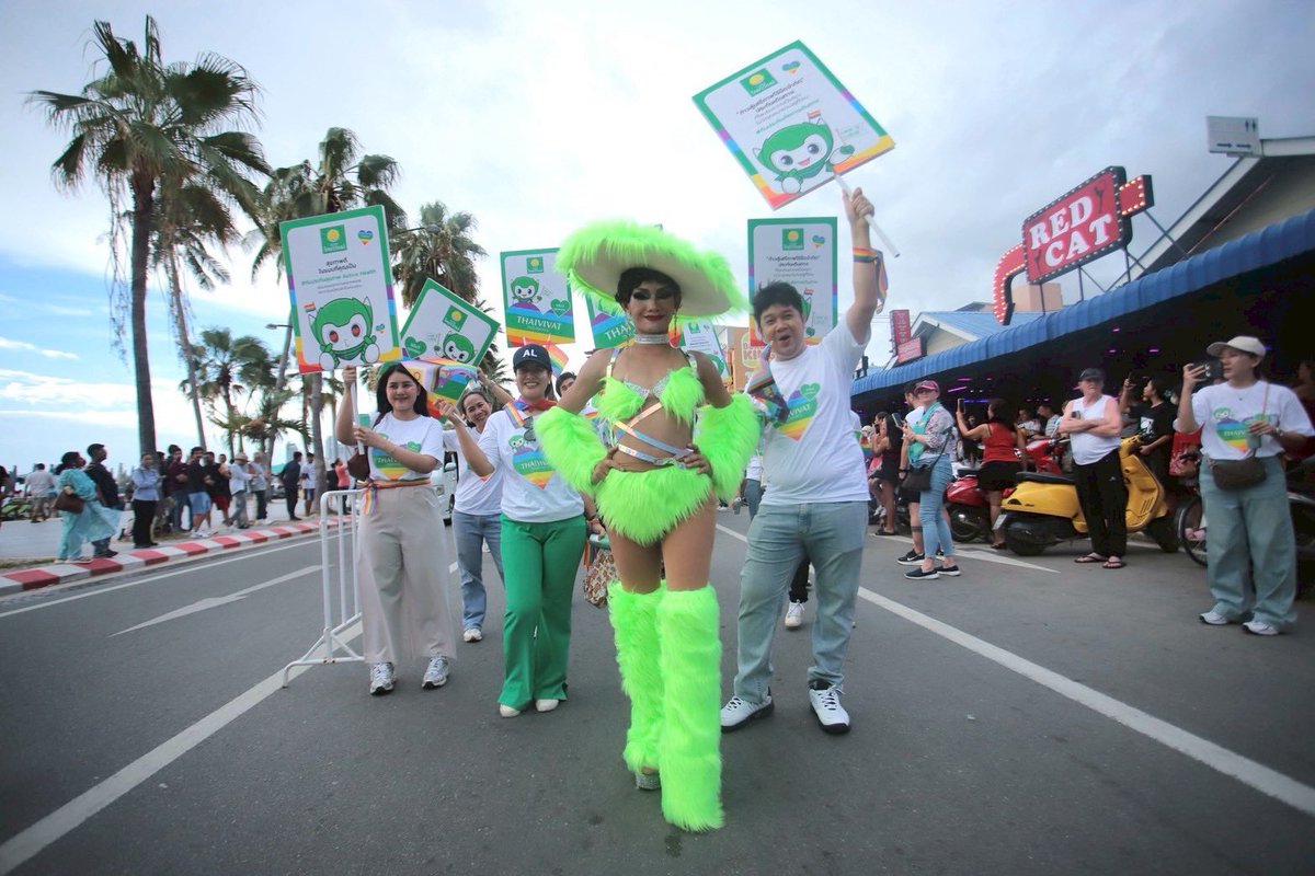 newszonelist's tweet image. “ประกันภัยไทยวิวัฒน์” ผนึก “เซ็นทรัลพัฒนา” ฉลอง Pride Month 2025 ดันไทยสู่ Pride Landmark ระดับโลก

📍 newszonelist.com/1743/

#ThaivivatInsurance #PrideMonth2025 #PrideForAll #คิดเผื่อเพื่อทุกชีวิต #ActiveHealth #PattayaPrideFestival2025