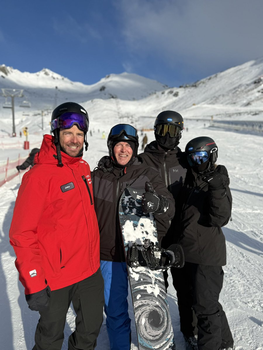 Damien Martyn🏏 (@damienmartyn) on Twitter photo Always need a great coach. If you manage to visit <a href="/TheRemarks/">The Remarkables</a> look up Jake! Incredible few days we had with him. Helped us enjoy the whole trip way better and now I have the bug! #remarkables #snow #queenstown Always need a great coach. If you manage to visit <a href="/TheRemarks/">The Remarkables</a> look up Jake! Incredible few days we had with him. Helped us enjoy the whole trip way better and now I have the bug! #remarkables #snow #queenstown