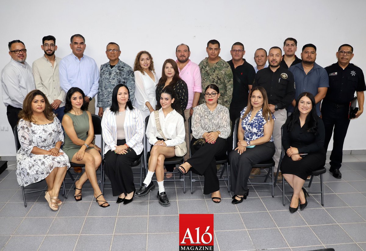 La Barra Sonorense de Abogados A.C. Deleg. Pto. Peñasco, organizó la conferencia impartida por el Gral. de Brigada D.E.M. Anastacio Santos Álvarez, quien funge como coordinador general de la Guardia Nacional en Sonora, el cual abordó el tema “Cultura de Seguridad Nacional”.