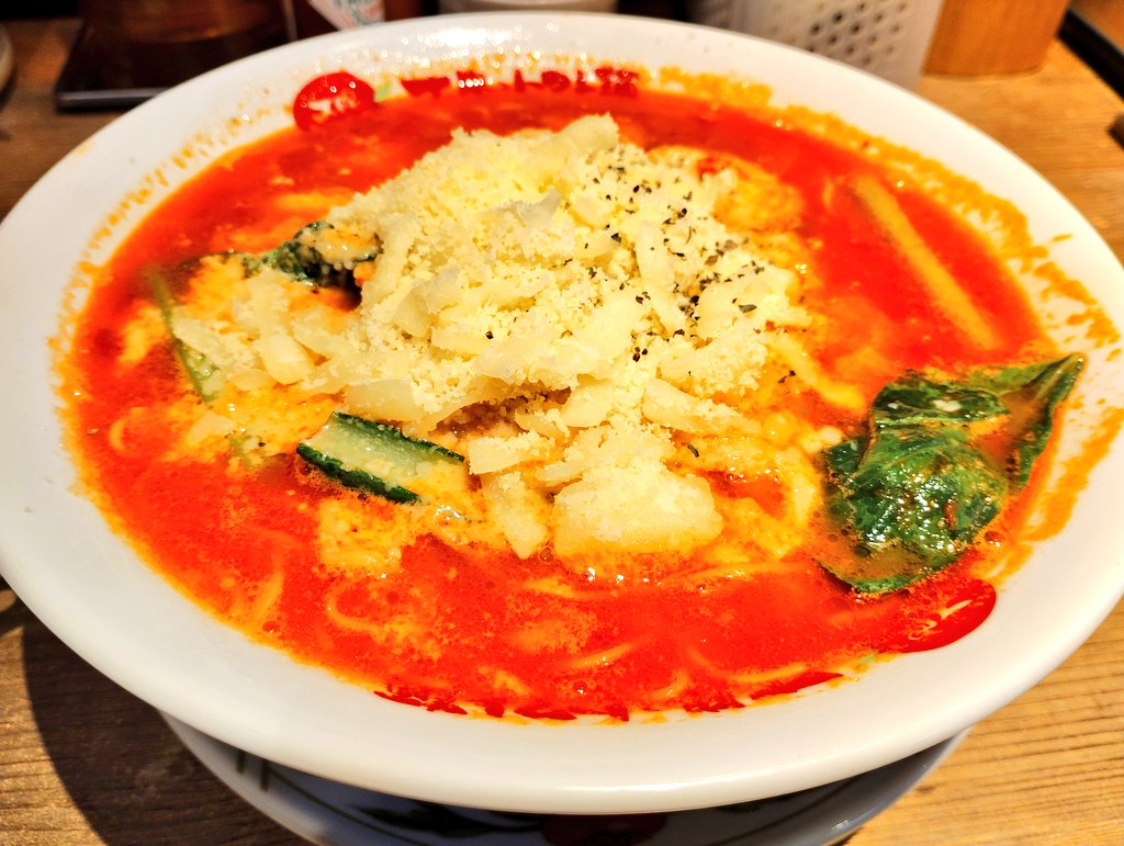 zzzzico's tweet photo. ありですね！次に食べたいメニューもあり。 太陽のチーズラーメン at 太陽のトマト麺 https://t.co/SZOYOlsinI