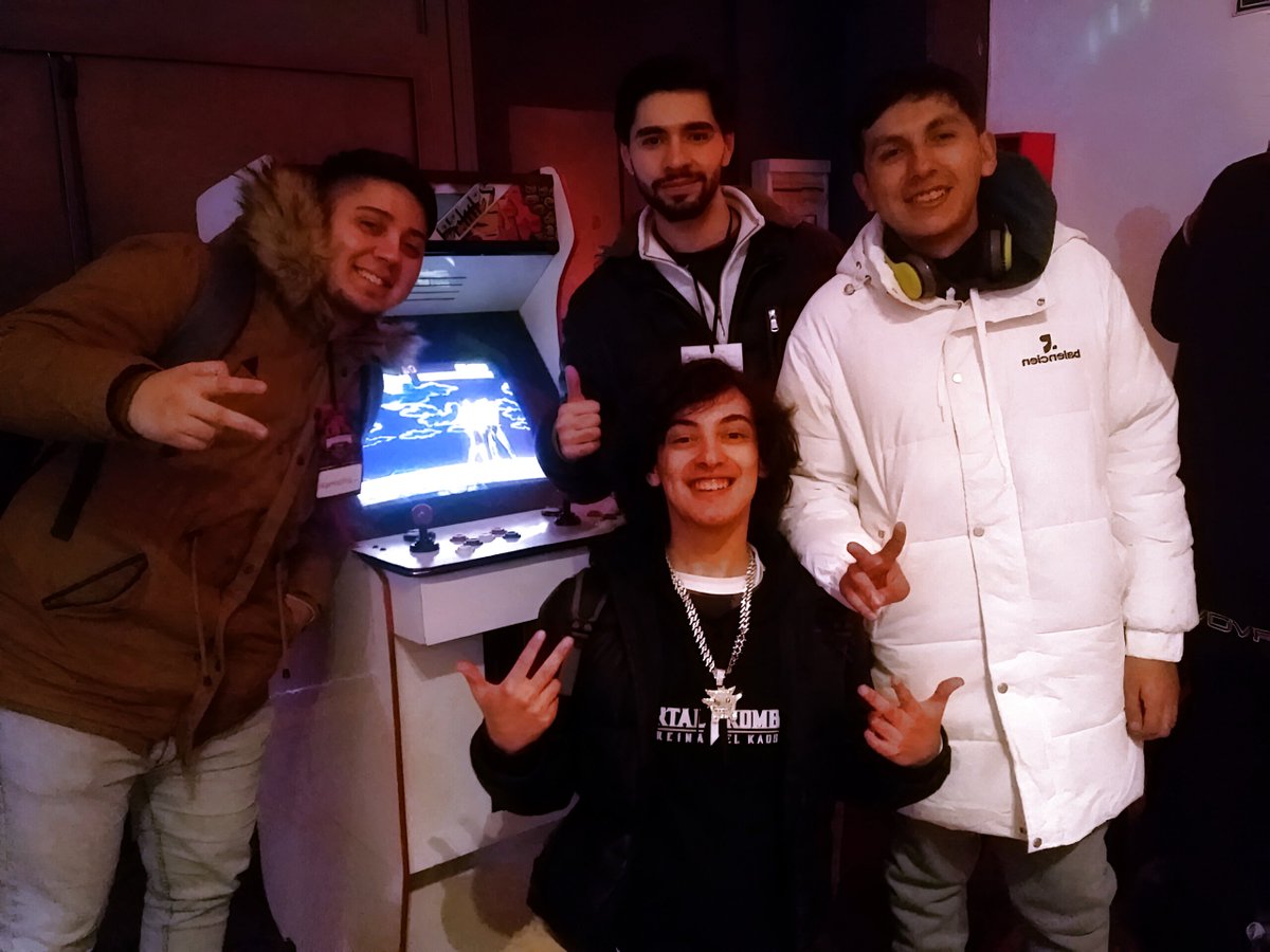 Las nuevas generaciones de Mortal Kombat presentes en Ragnarok 2025. <a href="/ValquiriaGames/">Valquiria E-Sports Argentina - FGC</a>