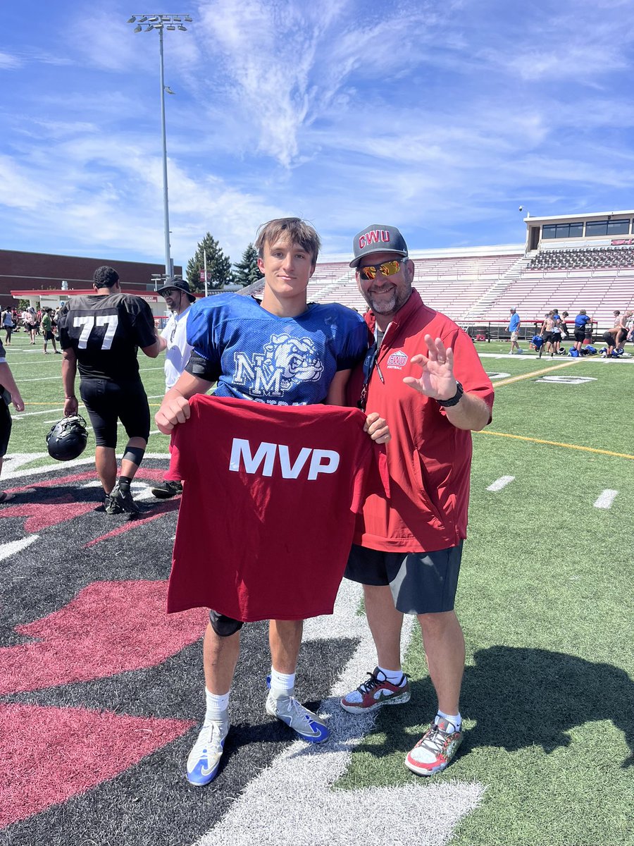 CadenAtencio23's tweet photo. So blessed to be named the RB MVP at the CWU team camp. Thank you Coach Fisk and Coach Brady Crane. Can’t wait for individual camp.
@CoachFisk @CoachFisk @TFordFSP @CRobthomas @CWUFB @BrandonHuffman @247Sports https://t.co/xvZOqrAWqh