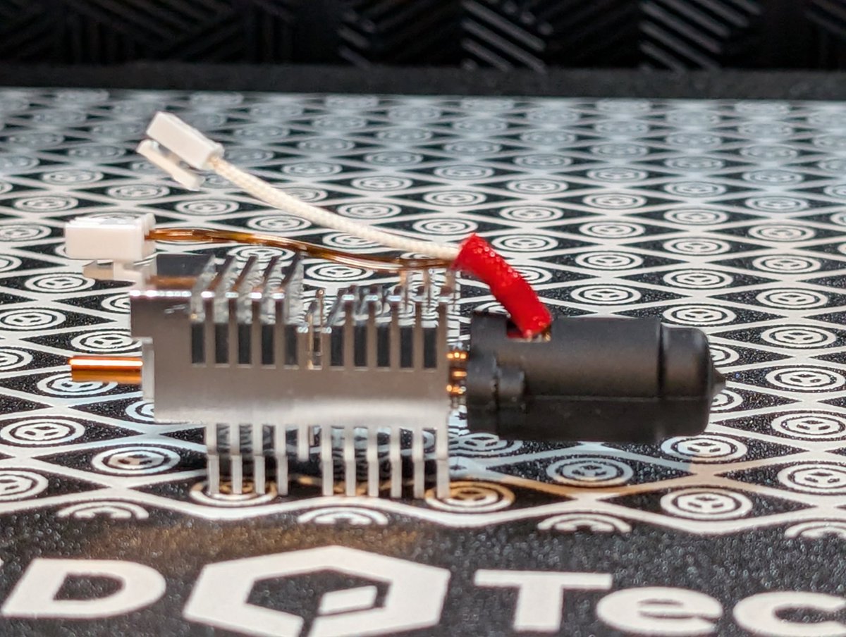 Burnstation3D tweet media