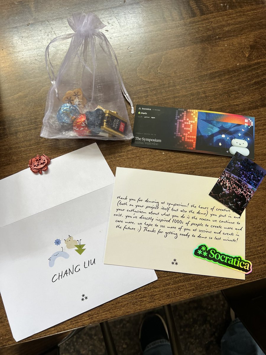 hellochangg's tweet photo. Finally got my Socratica ⁂  symposium bag …
And found surprise chocolate inside 😍 https://t.co/2viKjZOw0w