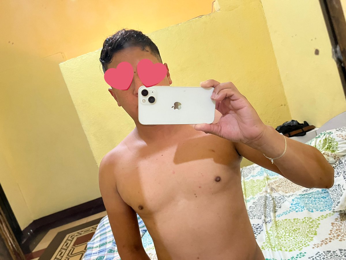 aron8971159's tweet photo. Soy pasivo pero soy discreto no dejo de ser sumiso o tú puta https://t.co/XeFE4SKerh