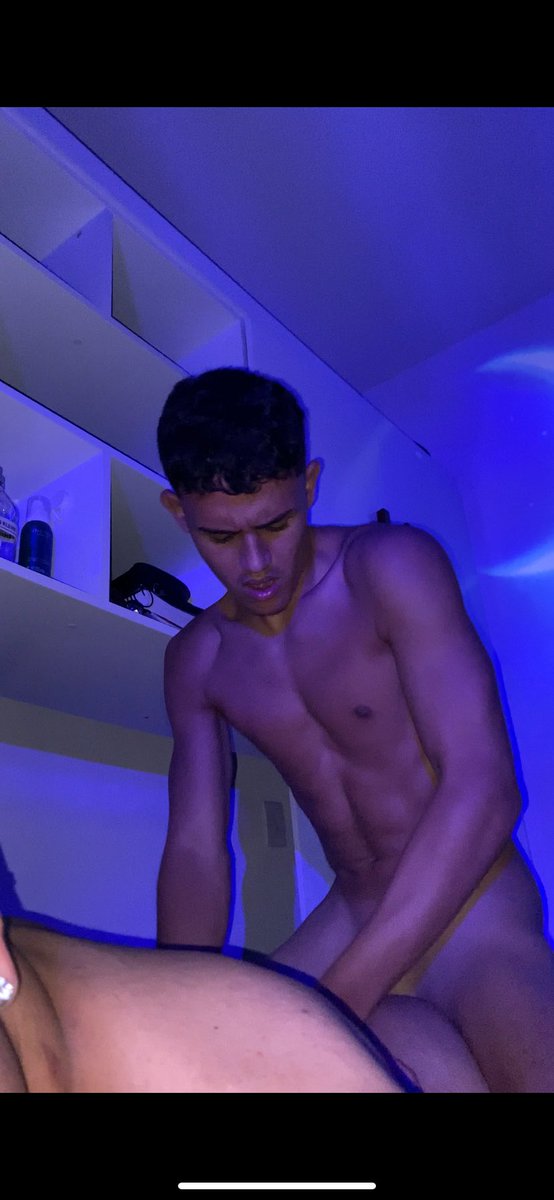 Eu sei que eu ando meio sumido daqui é que vocês gostam muito das lives e dos presentes então…

🎁link do presente nos stories pra vocês ❤️👇
instagram.com/arturfesp333?i…
