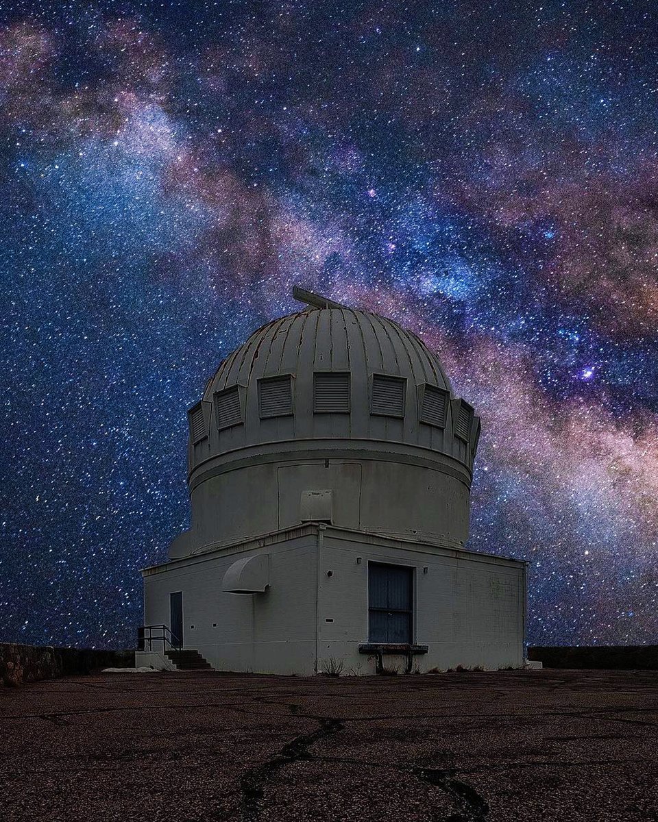 By day: desert wonder. By night: cosmic marvel.

Explore Tucson’s new Astro Trail from Kitt Peak to Saguaro National Park: visittucson.org/astro-trail

#📷: @chazdonelsonphotography, @beamusaboard, @ryan8ryan, Marilyn Chung
