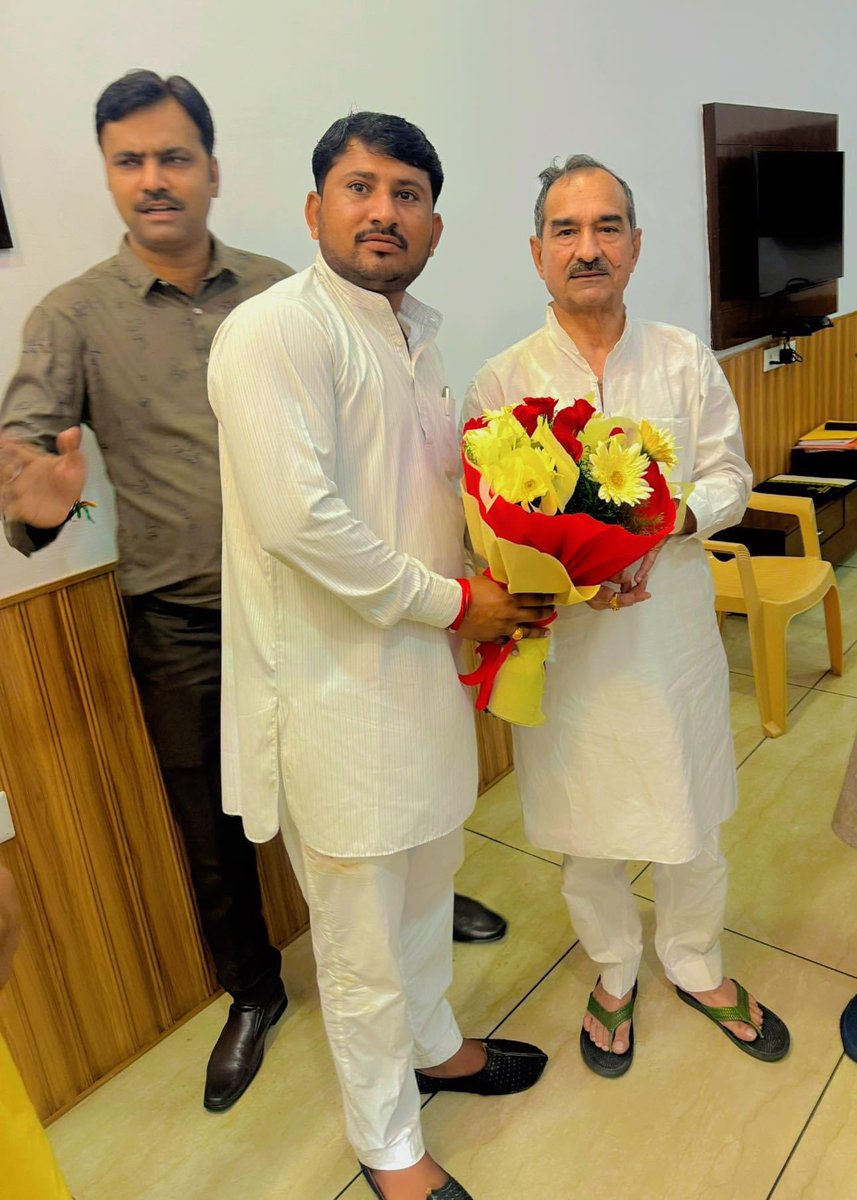 nssnoratsingh's tweet image. राजस्थान भाजपा प्रदेश अध्यक्ष एवं राज्यसभा सांसद आदरणीय श्री @madanrrathore जी को जन्मदिवस की हार्दिक बधाई एवं शुभकामनाएँ।

मैं आपके उत्तम स्वास्थ्य एवं दीर्घायु जीवन की कामना करता हूं।

आपका सानिध्य एवं आशीर्वाद हम सब कार्यकर्ताओं पर बना रहे।

#HBDayMadanJi