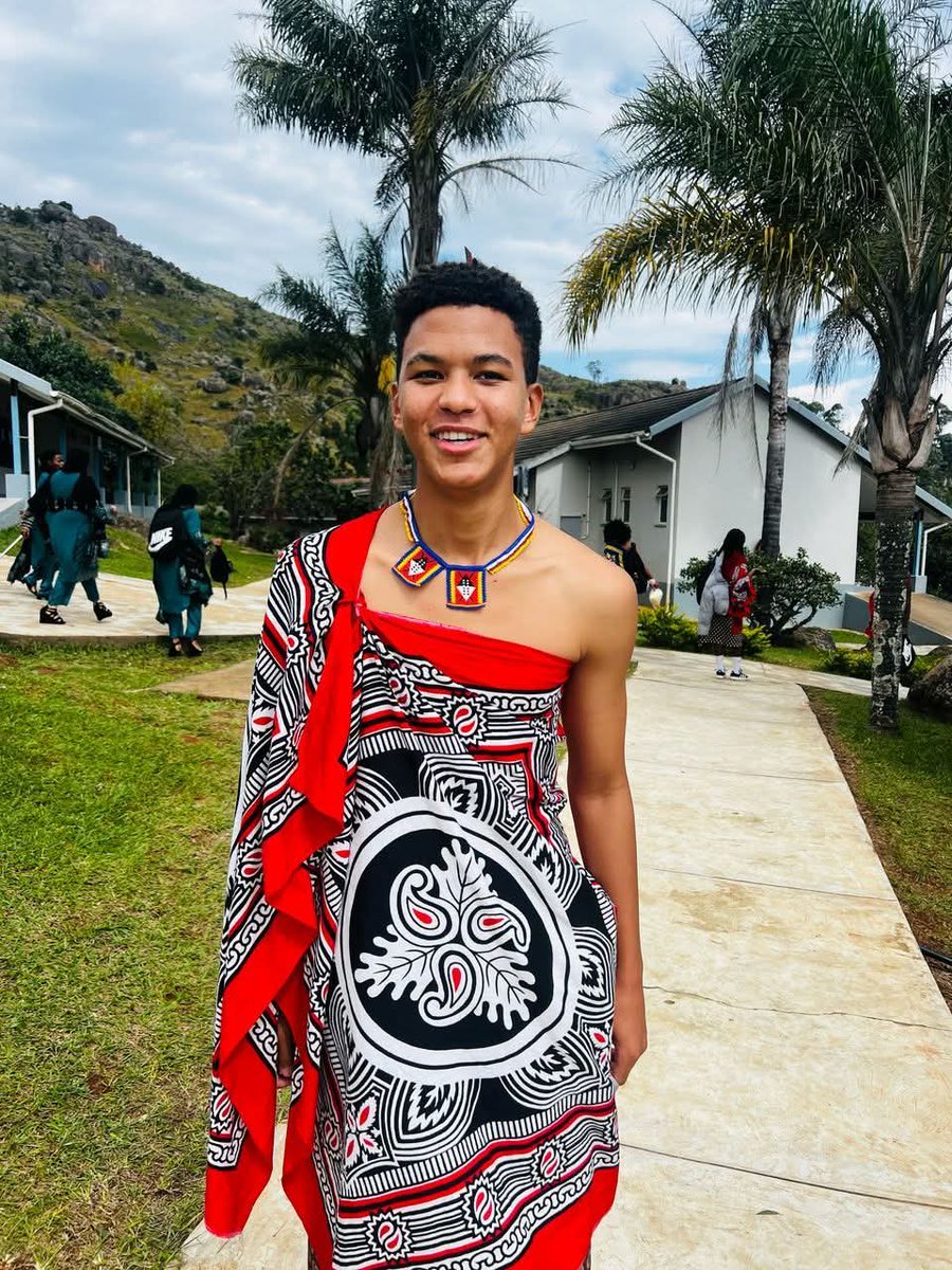 umhlangaswz's tweet image. Lijaha sisu!! ☺️😍🤗🤩
Shaquille Bennett
#bujaha #eswatini #imvunulo #kuhlekwetfu