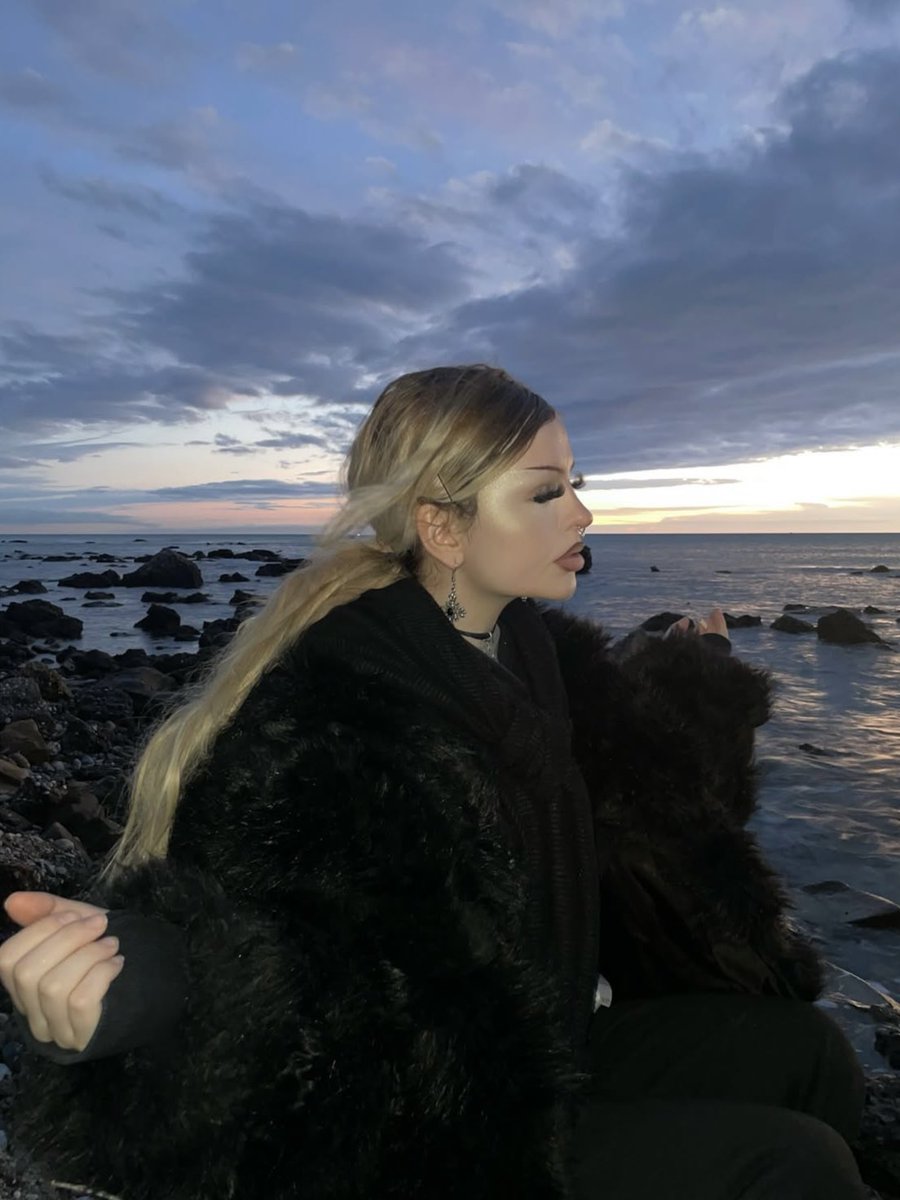 Patrz i podziwiaj kurwo