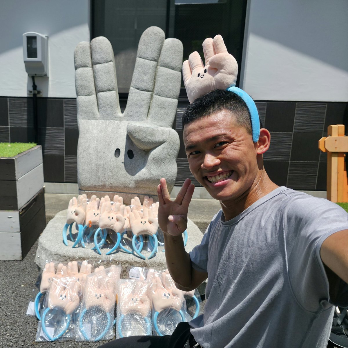 【グスル さま】* vintage  ❀ * 水色カチューシャの女の子 クロス カチューシャ - অনুসন্ধান / X