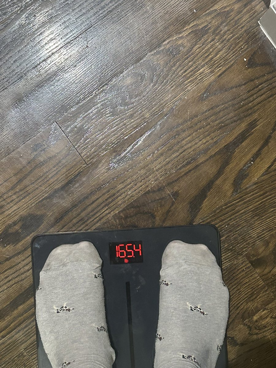 Gobbszz's tweet photo. Road to 160 #imstarved https://t.co/U2Ku6GsgJC