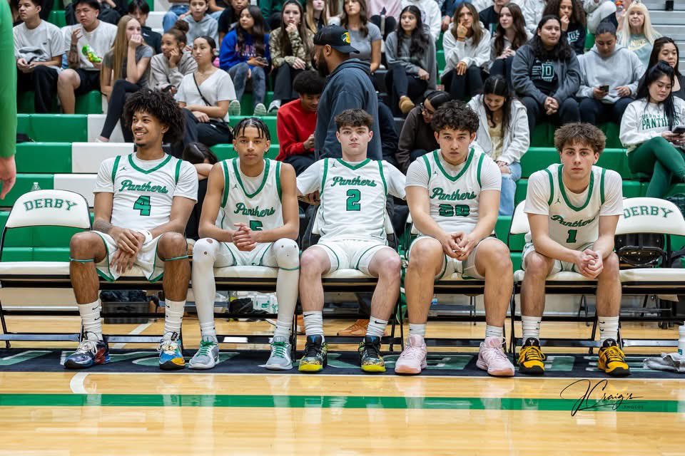 coachbrettflory's tweet photo. π¨π Attention Derby boy hoopers entering grades 3rd thru 8th grades β the summer session of Panther Basketball Academy starts on Monday! Last seasonβs 21-2 DHS Varsity team started at PBA! #ProgramKids #HAVOC #ForTheCulture
https://t.co/LjXU4AFcUv https://t.co/KB2TFG1aGy