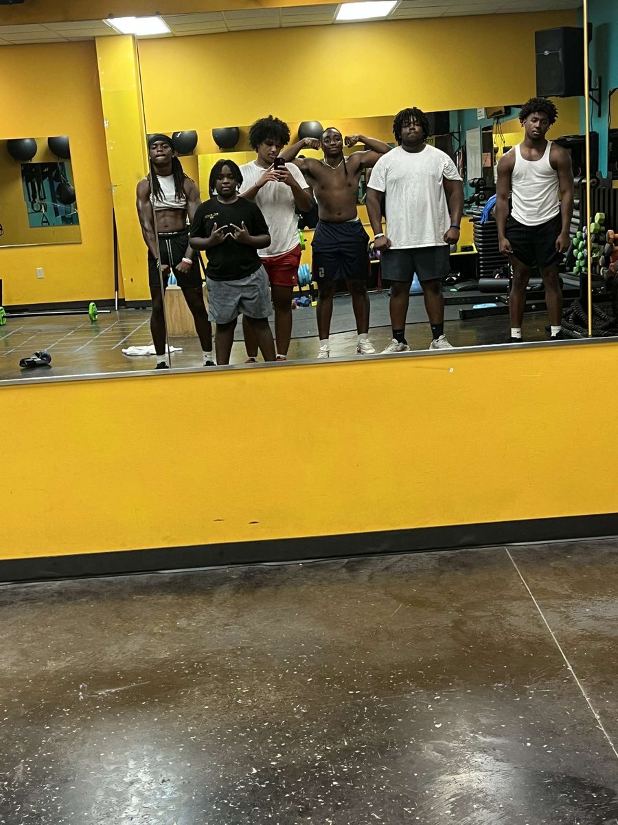 💪🏾!!
-
#HardWorkPaysOff✅
#DeadPeriod