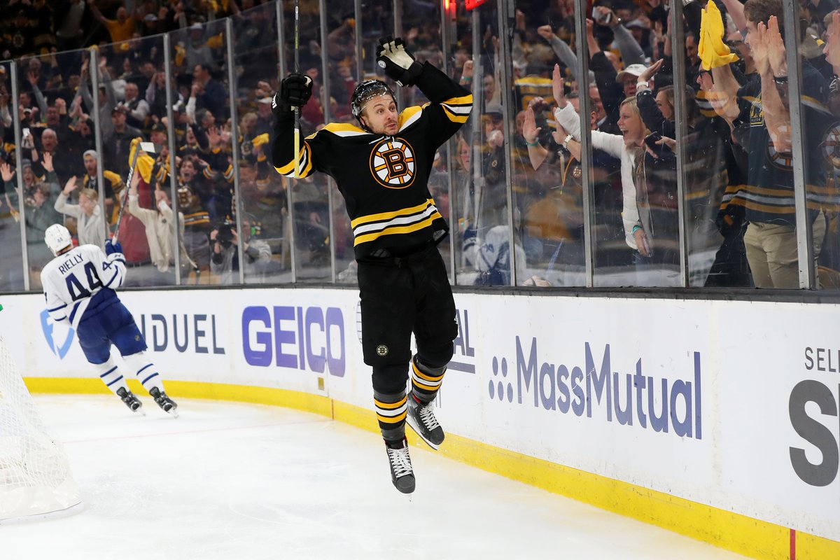 NHLBruins's tweet photo. Kurls is coming home 🏠 https://t.co/gdqeAOPVZb