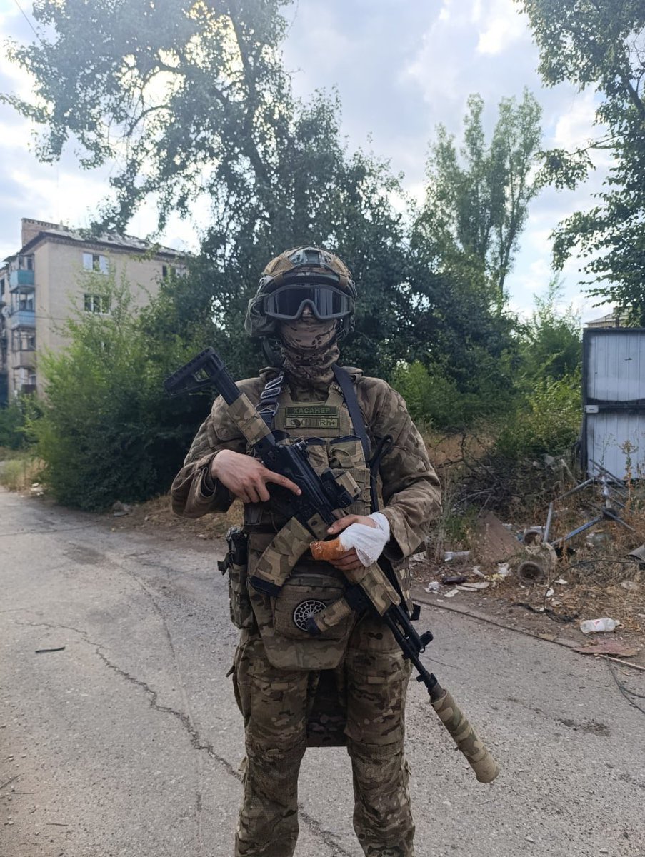 SMOZoneSwafford's tweet photo. Thread 🧵 of photos and videos of Russian Neo-Nazis. https://t.co/McXm2bMcP9