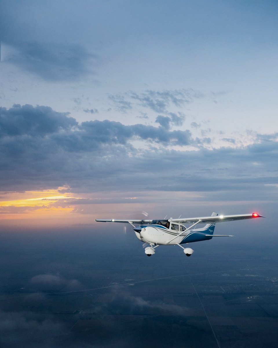 Cessna's tweet image. It&apos;s a Turbo Skylane summer 🌞

#cessna