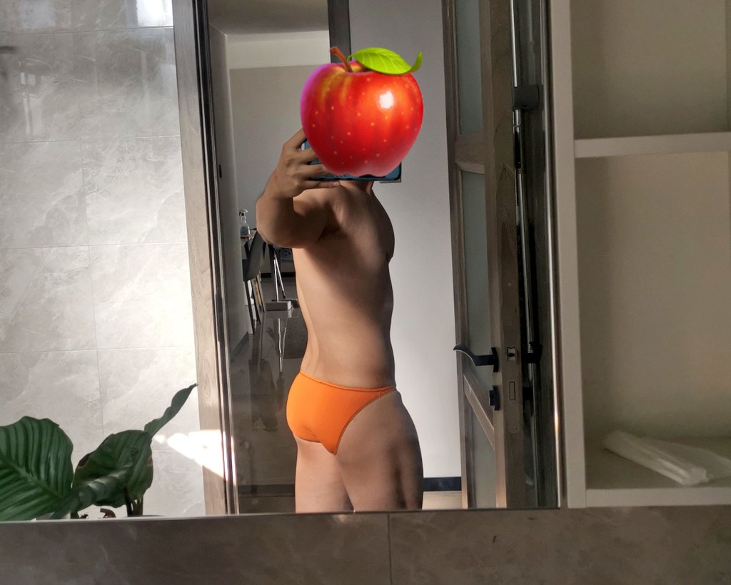 心血来潮拍个照
#内裤男 #性感内裤 #underwear #内裤控