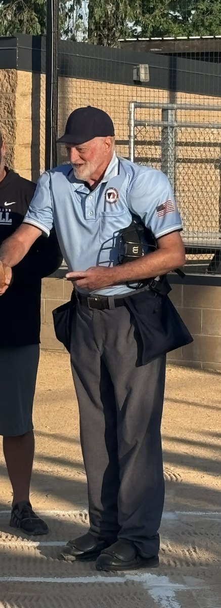 WintersetHusky's tweet image. We were able to honor a legend tonight at Steve Corkrean Field as veteran umpire, Stan Siebke, is umpiring his final game as Winterset takes on Norwalk! Thank you for 50 years as an official and 34 as an umpire, Stan! Job well done! @IGHSAU