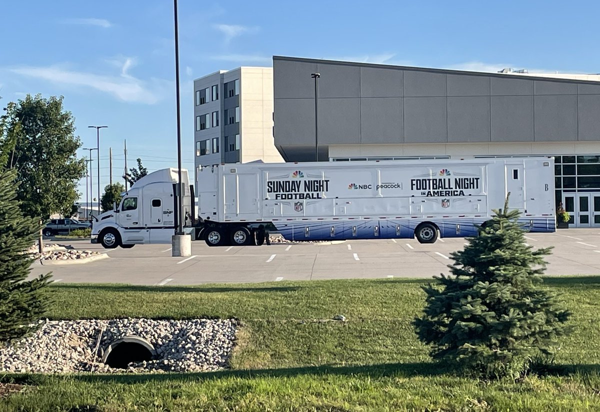 UNK Athletics (@unk_athletics) on Twitter photo Guess <a href="/UNK_Football/">UNK Football</a> has a game Sunday at Cope!! Thanks for stopping in Kearney <a href="/NBCSports/">NBC Sports</a> <a href="/NFL/">NFL</a> #Younes #WaitingAllDay Guess <a href="/UNK_Football/">UNK Football</a> has a game Sunday at Cope!! Thanks for stopping in Kearney <a href="/NBCSports/">NBC Sports</a> <a href="/NFL/">NFL</a> #Younes #WaitingAllDay