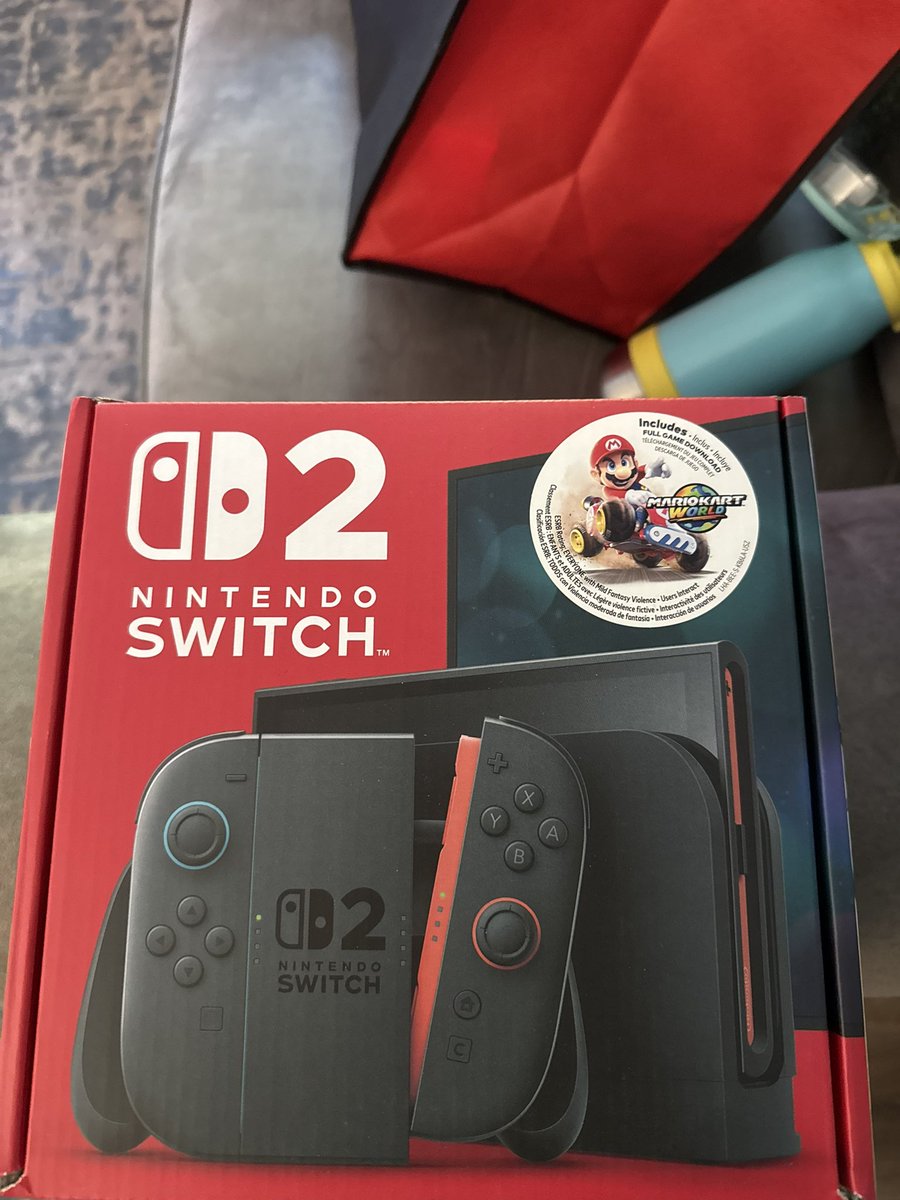 JayArigatou's tweet photo. Best bday gift ever! Lol https://t.co/LMP0i75ltL