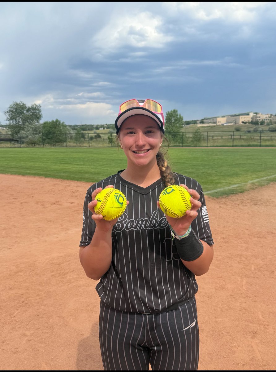LilaCoria2028's tweet photo. Sparked up the scoreboard with 2 bombs today π£π£ Just getting in the holiday spirit ππΊπΈ #SelectSoftball #FireworksMode #colorado https://t.co/XEZvp8F2X8