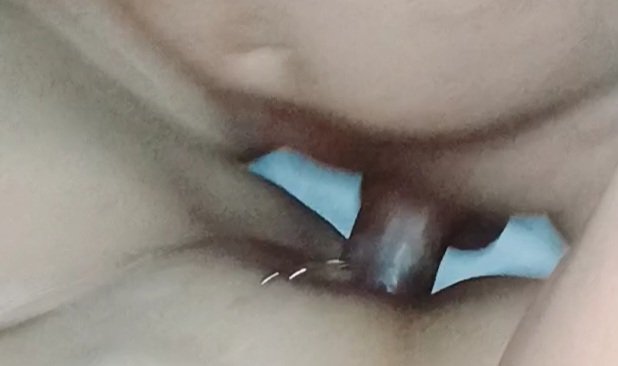 No me tengas miedo ....... muerdo, si, pero suavecito , bien rico y despacito. Quieres ver como lo hago? Únete a mi canal hot de telegram 🔥😈💣