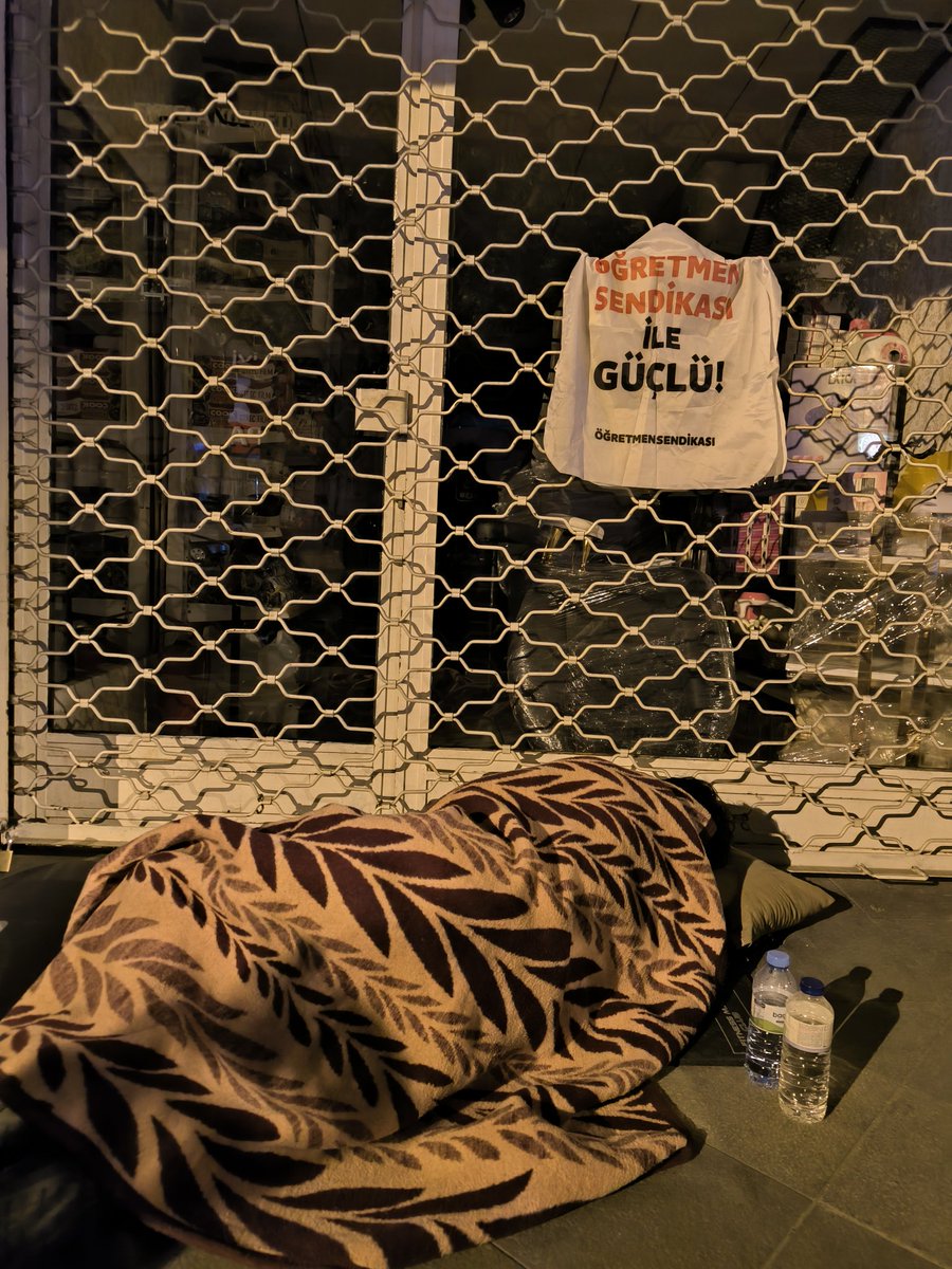 Saat 03.55🕧
Bu koşullar çalışma hayatımızda dayatılan koşullardan zor değil.

◾Milli Eğitim Komisyonu İçin Karar Zamanı!
<a href="/csgbakanligi/">T.C. Çalışma ve Sosyal Güvenlik Bakanlığı</a> <a href="/elvangezmischp/">Elvan Işık Gezmiş</a> <a href="/yalimhalici/">Hikmet Yalım Halıcı</a> <a href="/FethiAcikel/">Fethi Açıkel</a> <a href="/Suat_Ozcagdas/">Suat Özçağdaş</a> <a href="/fazilkasap/">Dr. Ali Fazıl Kasap</a> <a href="/drmadiguzel/">Mustafa ADIGÜZEL</a> <a href="/YLMZHUN/">Yılmaz Hun</a> <a href="/KezbanKonukcu/">Kezban Konukçu</a> <a href="/PerihanKoca/">Perihan Koca</a> <a href="/saffetsancakli/">Saffet Sancaklı</a>