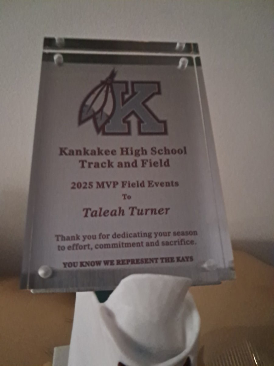 TaLeah Turner #31 (@t_turner_31) on Twitter photo April - June 2025 was very busy: final exams; Track & Field; prom; graduations; college visits; etc <a href="/GirlsPlay2_ill/">E.A.T. Presents GirlsPlay2network_illinois</a> <a href="/MMBR_CoachGBell/">Major Movez Basketball Review #MMBR</a> <a href="/Sports4daGirls/">Śports4daGirls (ILLINOIS) 🥇</a> <a href="/culture_chi/">HerChiCulture</a> <a href="/ChiStateOfMind_/">Chicago State of Mind Sports</a> <a href="/BTNScouting/">BTN Scouting</a> April - June 2025 was very busy: final exams; Track & Field; prom; graduations; college visits; etc <a href="/GirlsPlay2_ill/">E.A.T. Presents GirlsPlay2network_illinois</a> <a href="/MMBR_CoachGBell/">Major Movez Basketball Review #MMBR</a> <a href="/Sports4daGirls/">Śports4daGirls (ILLINOIS) 🥇</a> <a href="/culture_chi/">HerChiCulture</a> <a href="/ChiStateOfMind_/">Chicago State of Mind Sports</a> <a href="/BTNScouting/">BTN Scouting</a>