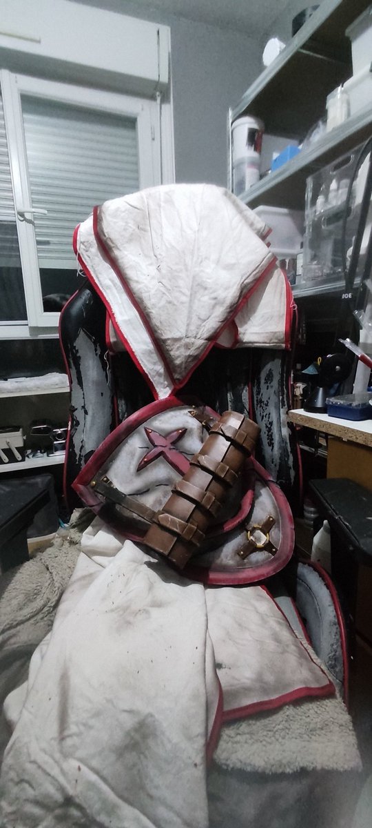 3h et demi du mat', mon Iop est enfin prêt pour la japan expo.
J'y ai été fort sur le weathering mais j'crois que ça marche visuellement.

Trop hâte de vous montrer ça!