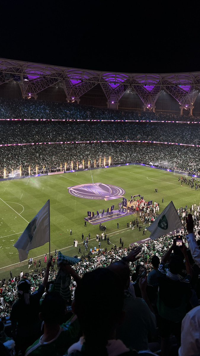 ŹIYADANE tweet media