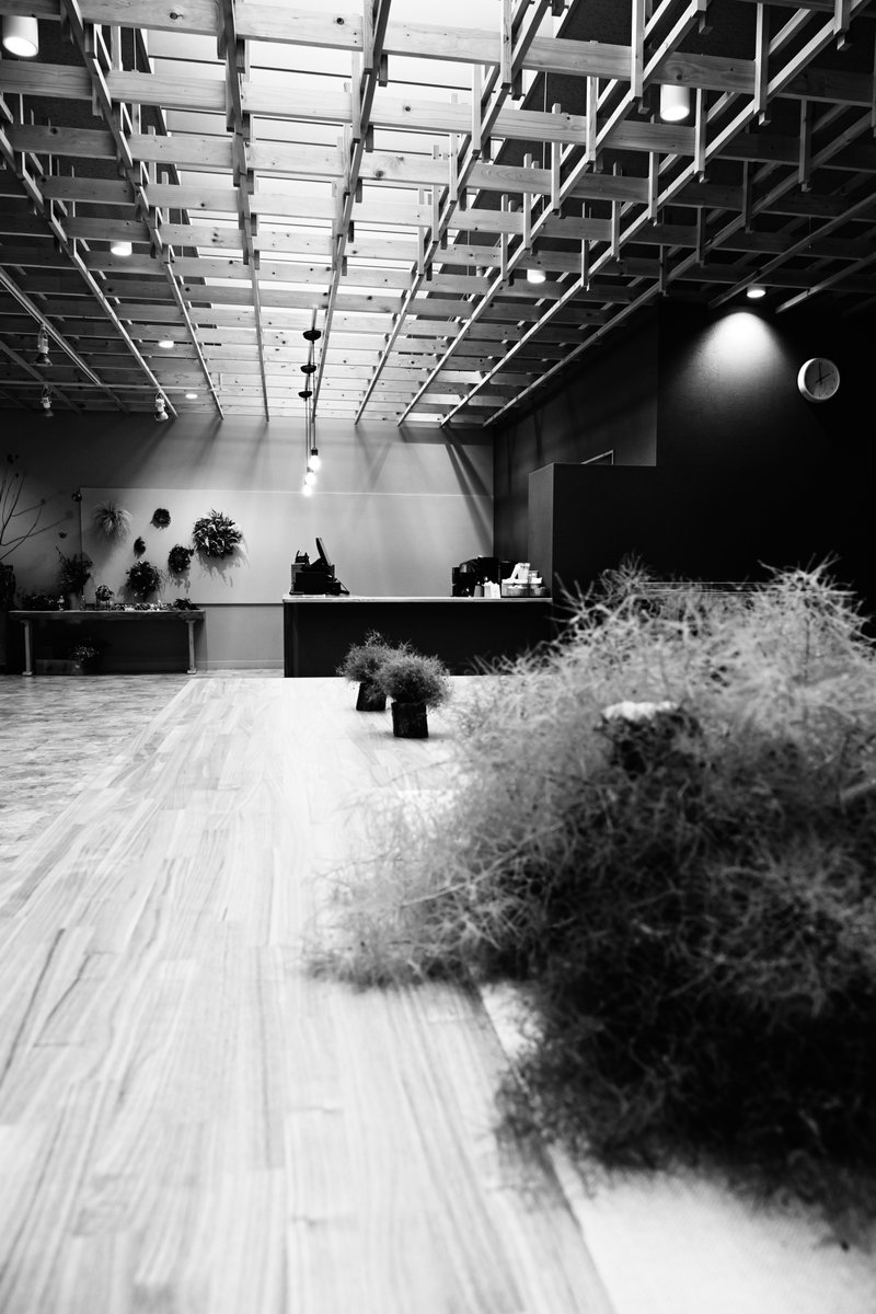 PAPUA_PHOTO3's tweet image. とあるカフェ　【モノクロ】

#スナップ写真
#写真好きな人と繋がりたい