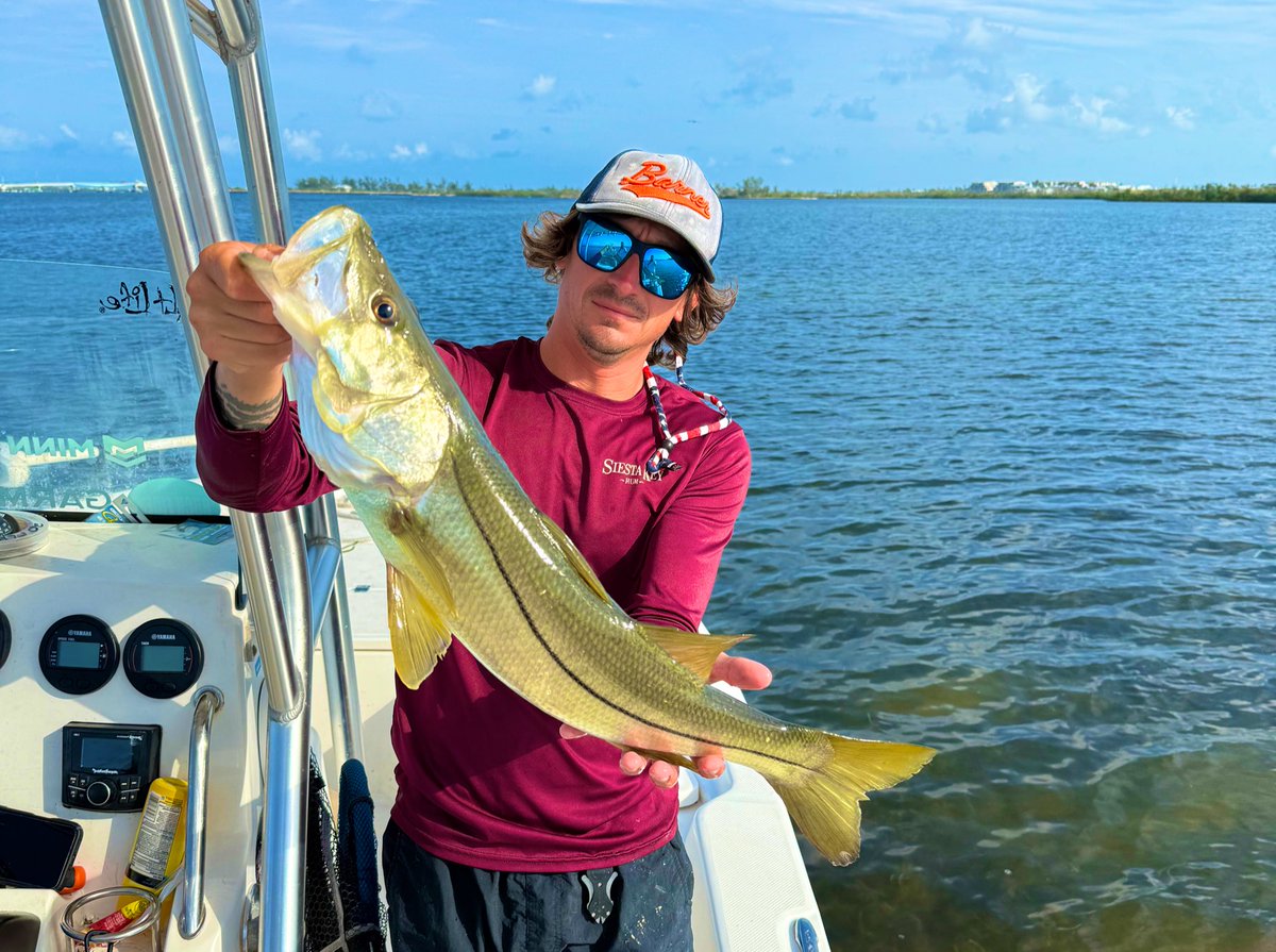 Ain’t catchin a fish unless I got my lucky <a href="/BarnerSupply/">Barner Supply Co</a> hat on from the OG. 🎣 🐯 🦅