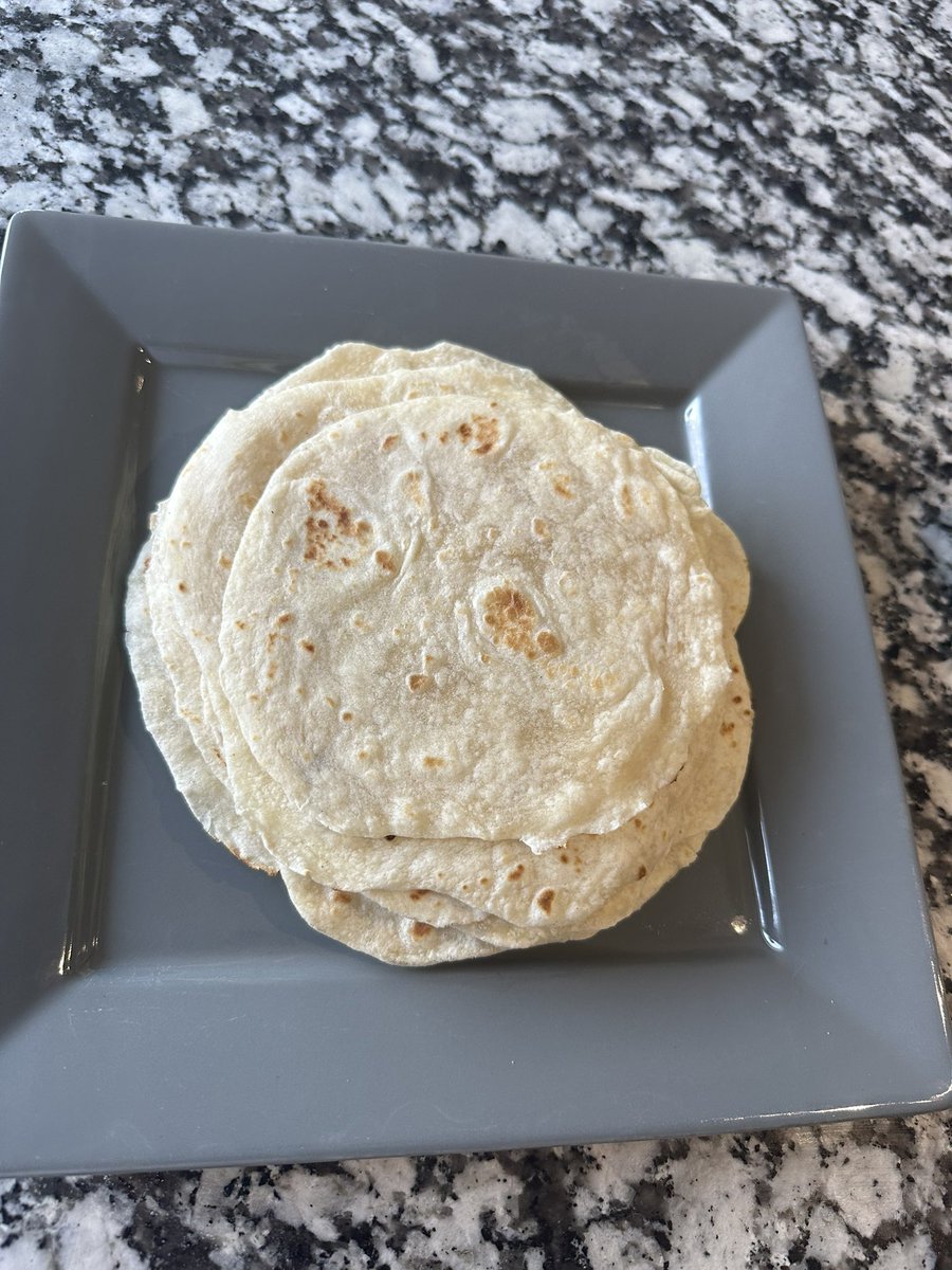Coach_Critch_Jr's tweet image. Spent the 2nd day of the no-contact period watching coaching videos while making homemade tortillas for the first time thanks to TikTok. The tortillas turned out great and this presentation by Coach Tauer was outstanding!