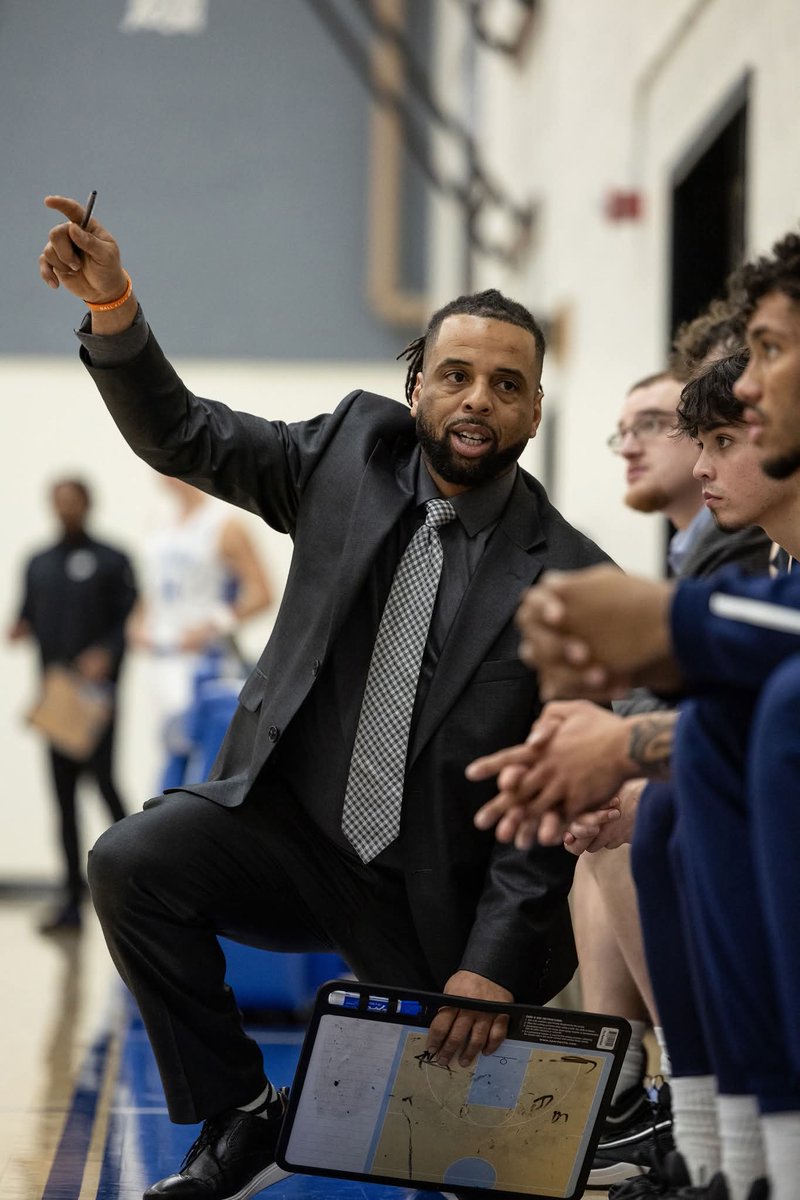 Local kid doing local things #PNW

" A BOY A BALL AND A DREAM 🏀 "

We're proud to announce that Turner Cagle has been named Interim Head Coach of the TCC Titan Men's Basketball team. tacomacc.edu/about/newsroom…