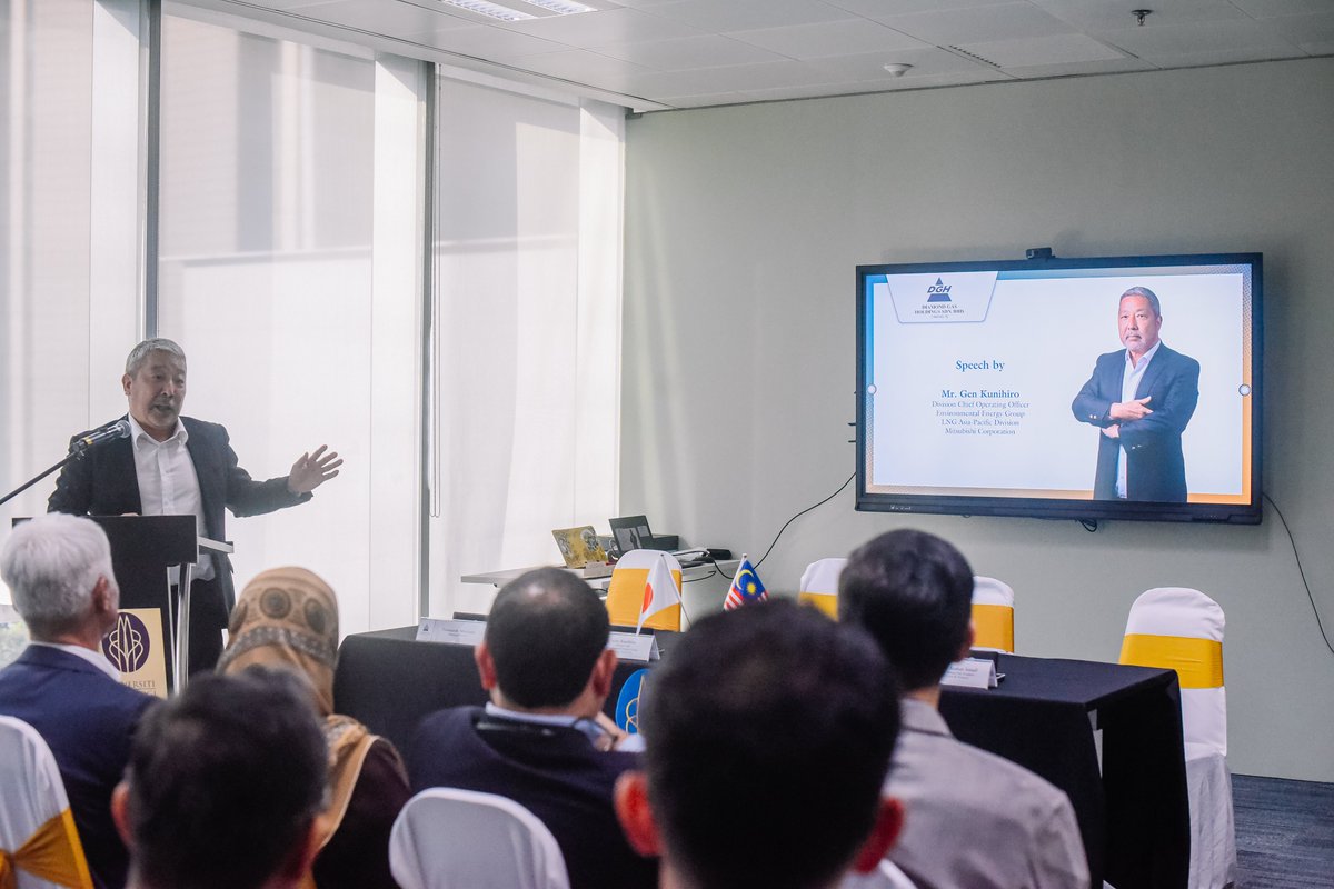 UTPOfficial's tweet photo. On 16 June 2025, UTP &amp; Diamond Gas Holdings (Mitsubishi Corp) launched a bold partnership to drive clean energy, EVs &amp; smart mobility — right from UTP’s campus.

🔗 Full story: https://t.co/aIOMbd9fv2
#UTPinMe #GreenCampus #CleanEnergy #SmartMobility https://t.co/ijeUpzv3s6