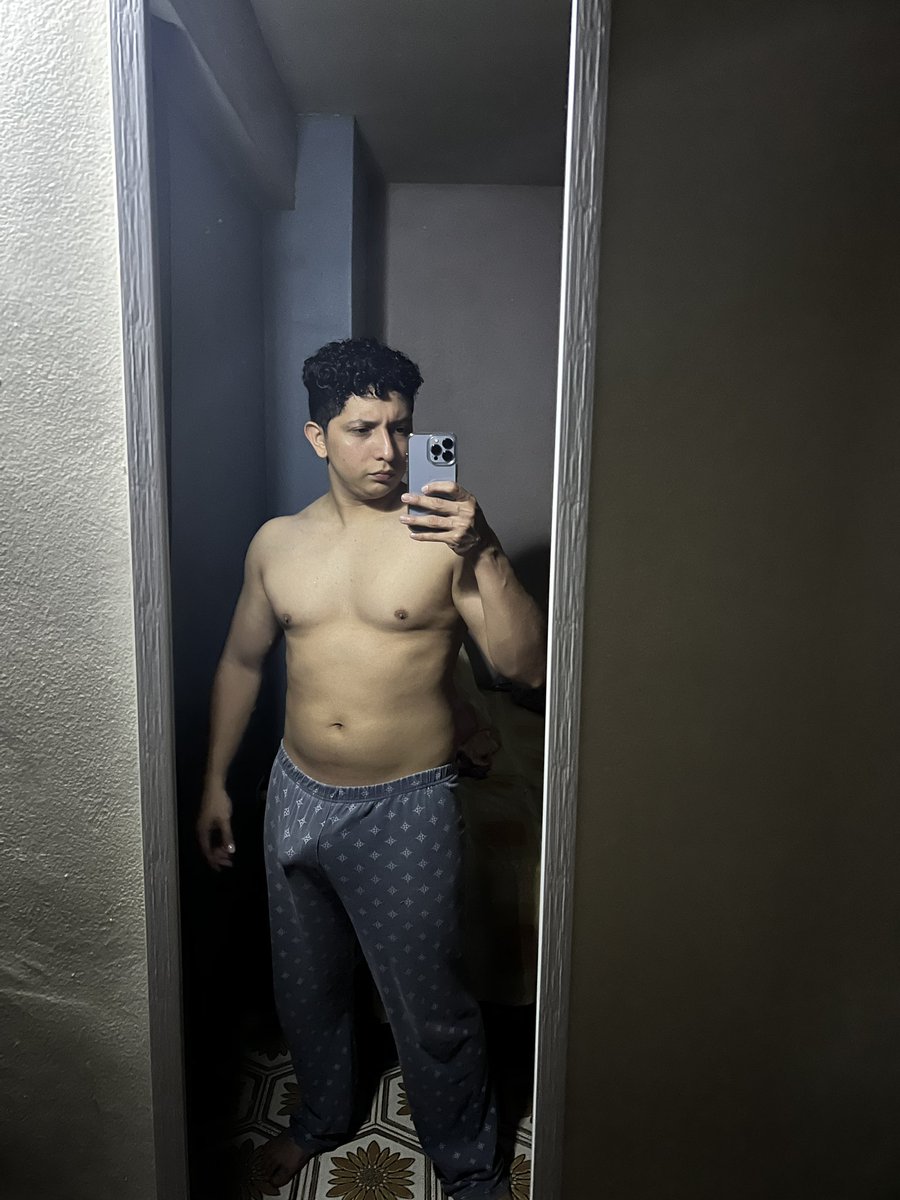 Edcorde2's tweet image. Hoy se repite pijama porque me encanta 💙