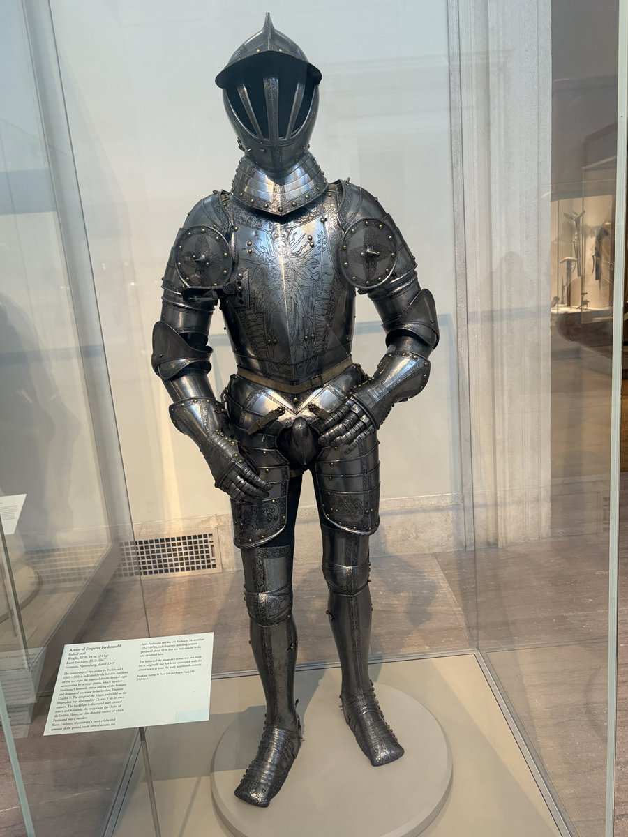 jorfolle's tweet photo. i love epic knights and killing peasants #trvdtwt #trvd #idontknowman https://t.co/zU8t8O2lxA