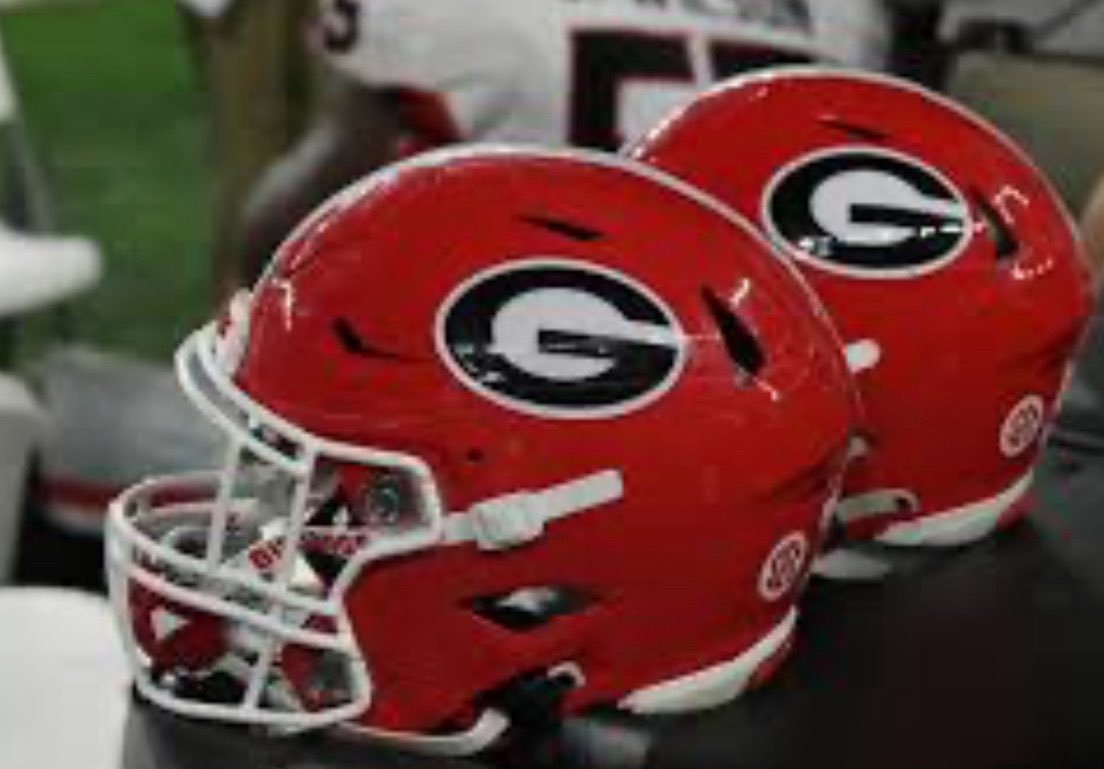 Bryson1of1's tweet image. Blessed to receive a offer from UGA 🐶❤️🤍!! @GeorgiaFootball @coachKub_70  @DavidIParker @On3sports @Rivals