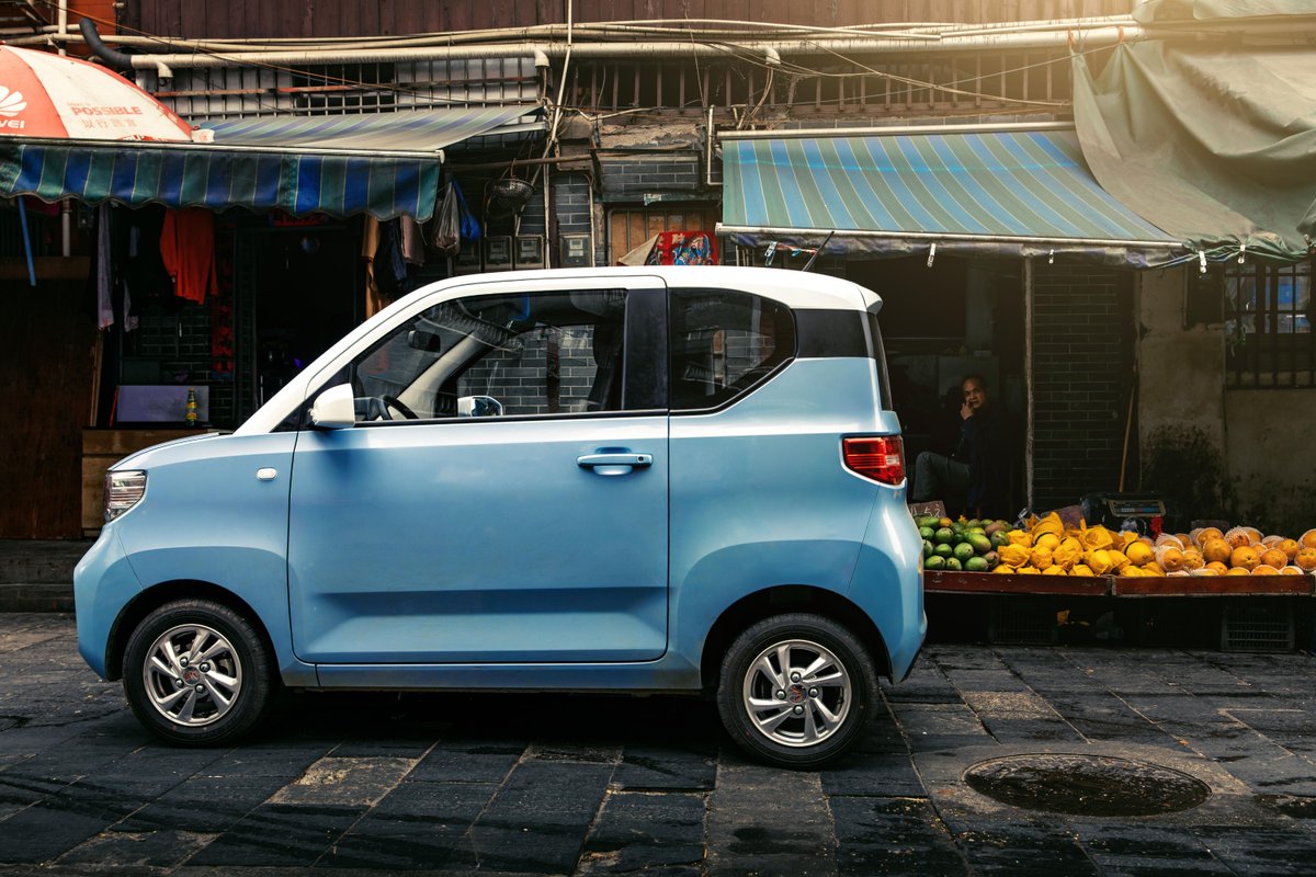 yicaichina's tweet image. SAIC-GM-Wuling yesterday said its global sales rose 18% to 764,544 units in the first half of the year from a year earlier, fueled by robust demand for #NEVs and surging exports. Sales of its Hongguang #miniEV series more than doubled to 171,064 units in the period.