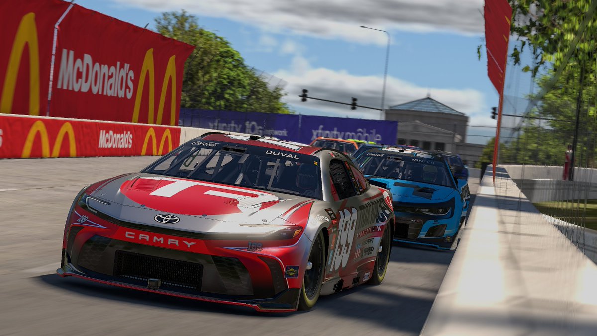 P9 in Chicago!

Awesome night, qualified P3 which gave us +6 points on the evening. Stumbled a little bit in the heat, ended up P8 in it and then brought it home P9 in the feature.

Good momentum right now, in the picture for playoffs. Need two strong runs to close it out.