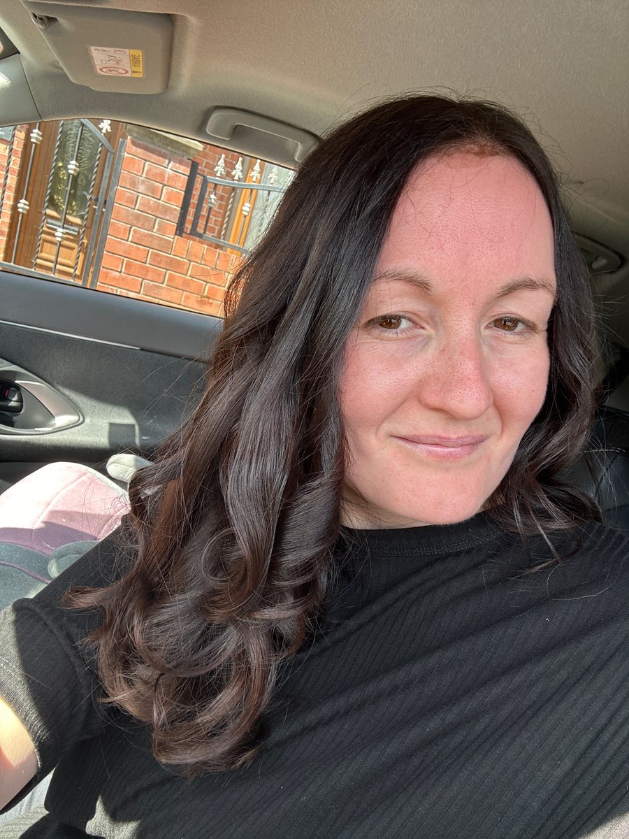 diary_of_a__mum's tweet photo. Good morning. If anyone would like to help a busy working mum escape the 9-5, then please like this post, or share it. It doesn't cost anything, but could literally change lives. Of course, I will return the favour https://t.co/8sjZyquN93