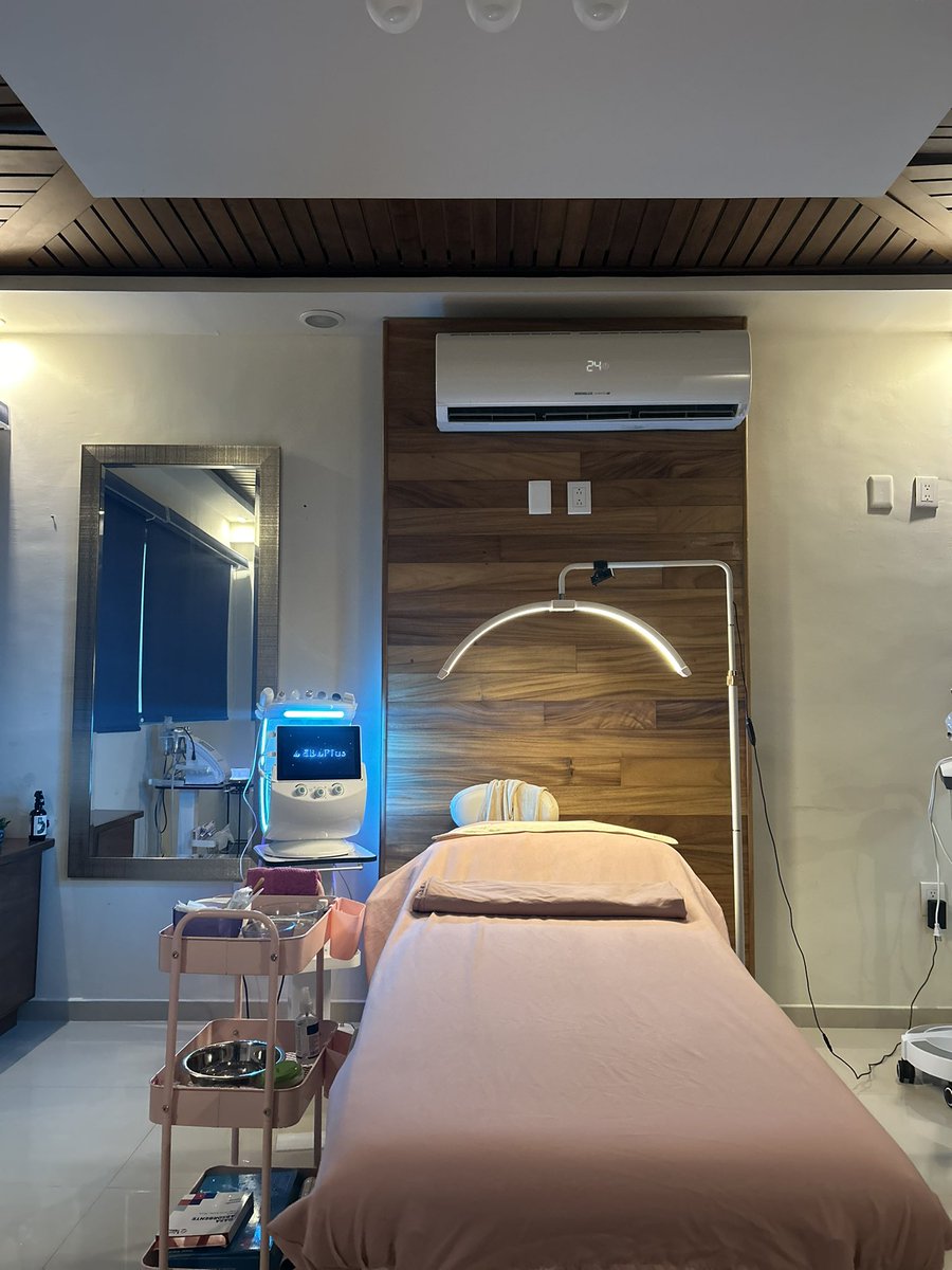 ivannaleeon's tweet image. Lo único que ando romantizando 🥰💖🙏 #lovemywork