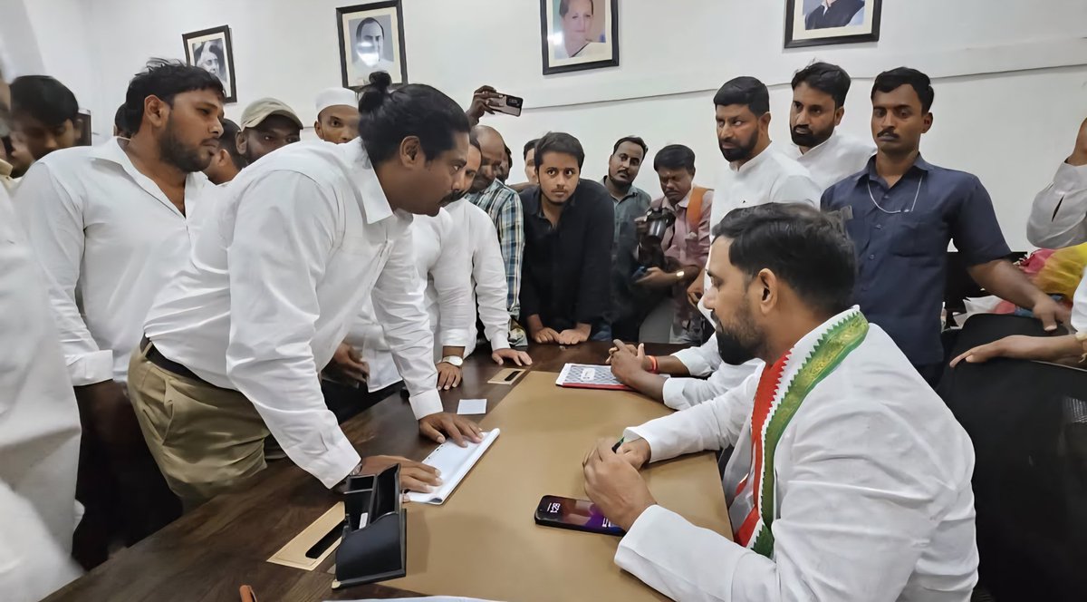 FaheemQureshinc's tweet image. I, along with TUFIDC Chairman Sri Challa Narsimha Reddy Ji, conducted a public grievances session (Praja Darbar) today at Gandhi Bhavan.
We heard nearly 80 concerns raised by citizens and resolved most of them on the spot.
We remain committed to addressing people’s issues with…