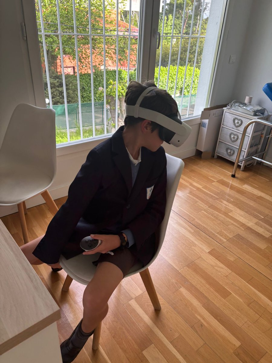 Crees que tu hijo tiene #TDHA? 
🛑En el Gabinete Clínico mantenemos nuestro compromiso con la innovación e introducimos la realidad virtual para el diagnóstico de TDAH. 
🛑Permite evaluar de forma más precisa procesos cognitivos como la atención y las funciones ejecutivas, tanto
