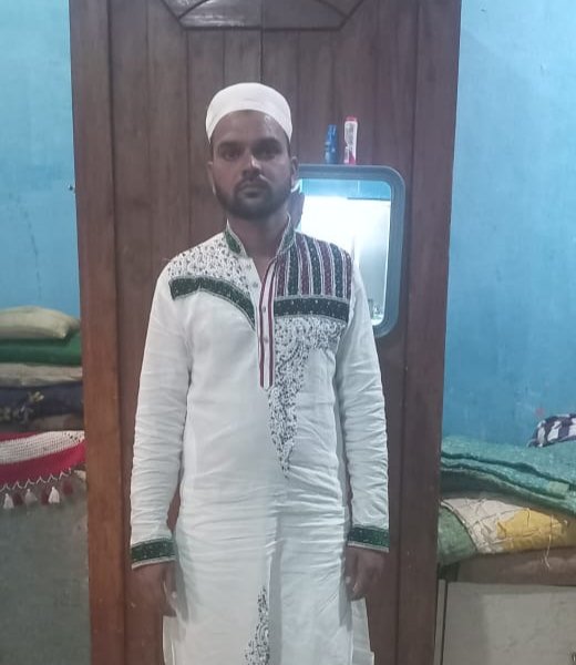 sakal_hindu_'s tweet photo. Repeating the Arab incident in Bharat?

In a horrifying incident from #Pune Rural, #Mohammad Nasir Pathan has been accused of R@p!ng his own 13-year-old daughter.

His wife was originally a #Hindu, but she was trapped by jihadist in #lovejihad.

Such jihadis treat Hindu women as Maal-E-Ganimat (spoils of war) and see the daughters born from them as personal property to be used and abused.

Request to @puneruralpolice & @Dev_Fadnavis to take immediate strict action against this #jihadi

@AmitShah @CMOMaharashtra @NiteshNRane @GopichandP_MLA @sangrambhaiya @DGPMaharashtra