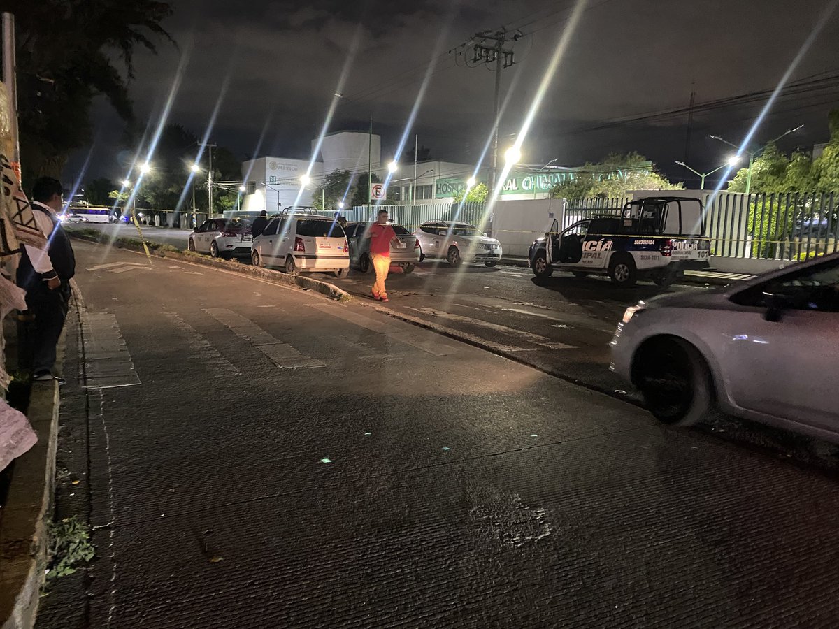 Sin acceso en municipio #Chimalhuacán por manifestantes que solicitan la hemodiálisis para sus pacientes del hospital 90 camas