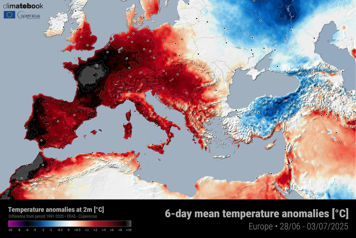 現在ヨーロッパで観測されている猛暑 の気温異常です。
フランスもスペインも中央ヨーロッパは真っ黒に近い色で表示されていて、平年より10℃以上、場所によっては15℃以上も高くなっています。
とても深刻な状況ですね。