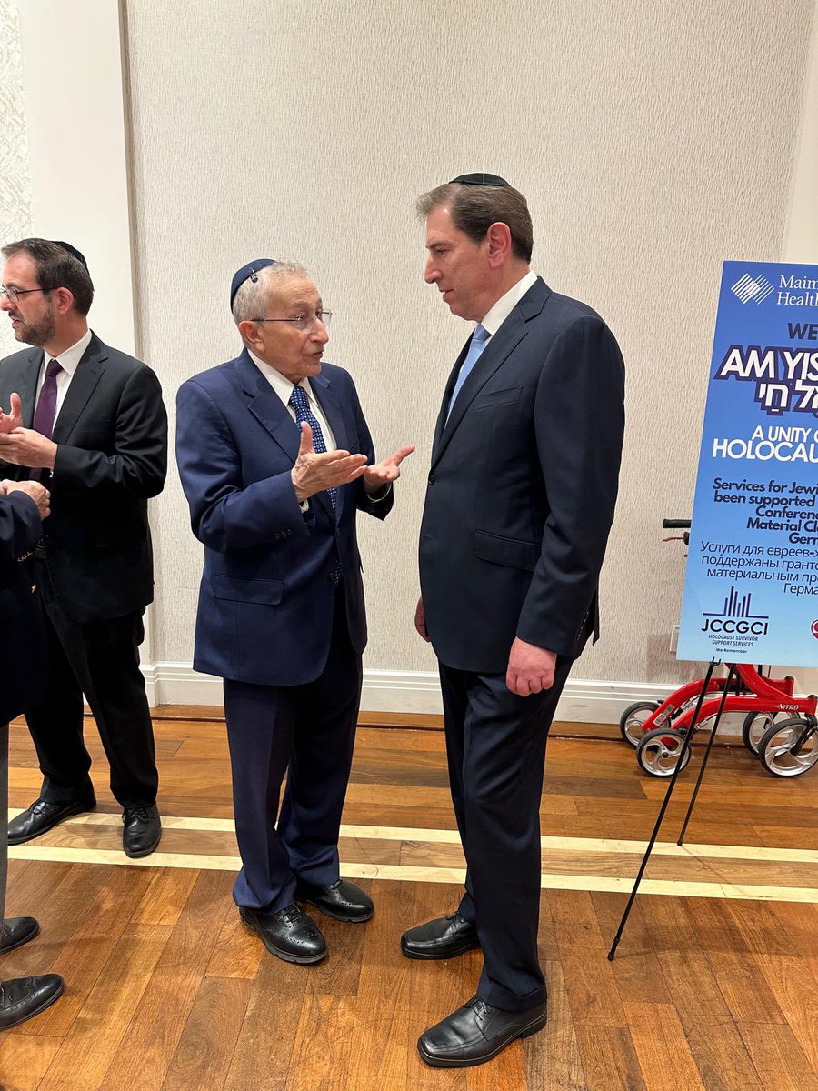 ChaimDeutsch's tweet photo. It was an honor to serve as Master of Ceremonies at the Nachas Health and Family Network luncheon. We were joined by several hundred Holocaust survivors and had the privilege of hearing from Rabbi Marvin Hier, founder of the @simonwiesenthal as he shared remarkable stories of hope, courage, and sacrifice. We were also joined by NYS Assembly Member @KalmanYeger , Dov Cohen, Chief of Staff to Assembly Member @SEichenstein , Douglas Jablon, Executive Vice President of @MaimoHealth , Radio Host Zev Brenner, and Rachelle-Deutsch, Public Relations, @MakorCSN . I'd like to extend special thanks to Rizy Horowitz for her unwavering commitment and support to our precious Holocaust survivors.