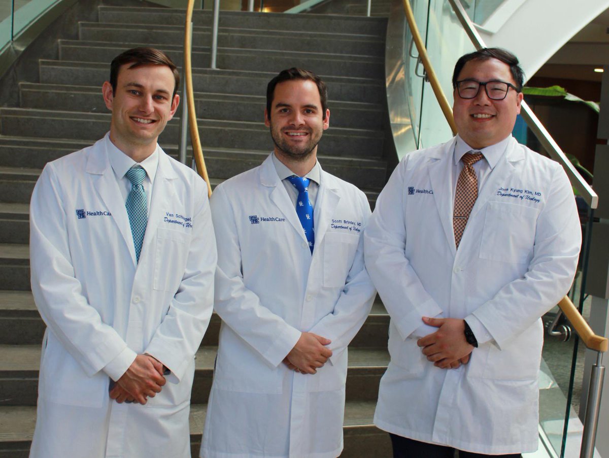 joonkyung_kim's tweet image. Ready for Pre-K 5… I mean PGY5. Very early morning start to my chief year leading the combined RecOnc service, but luckily I have an awesome crew with me. Visiting AIs from @IUMedSchool putting in work 💪
Looking forward to great final year with my fellow PeePeeGY5s too 😬